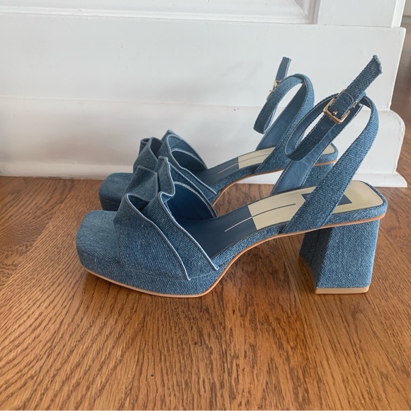 Dolce Vita Cheer ankle strap sandal in blue denim, size 7.5 - Picture 3 of 7